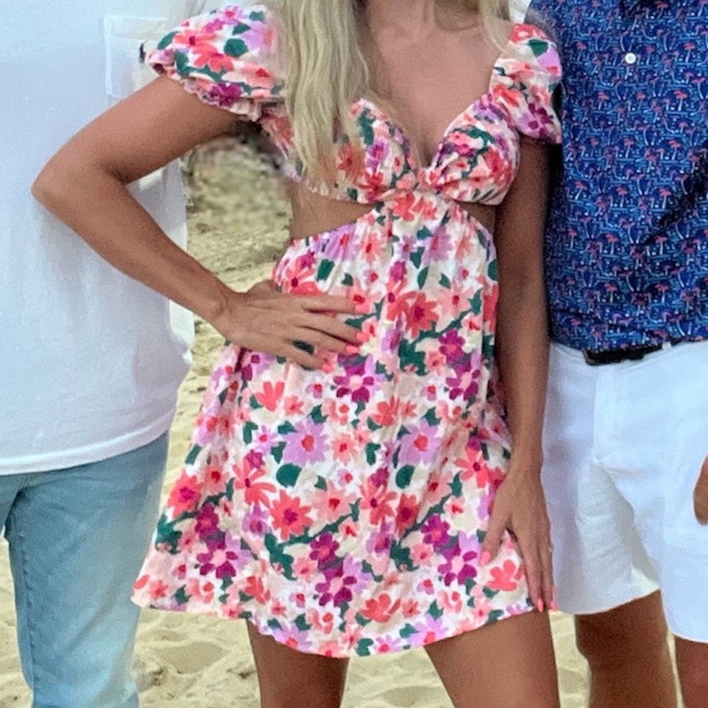 SHEIN Pink Floral Backless Dress